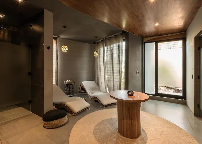 Apartahotel Siwa 2br Luxury With Private Pool B2 001 4*